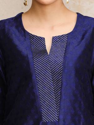 Women Regular Kurta with Trousers & With Dupatta 7