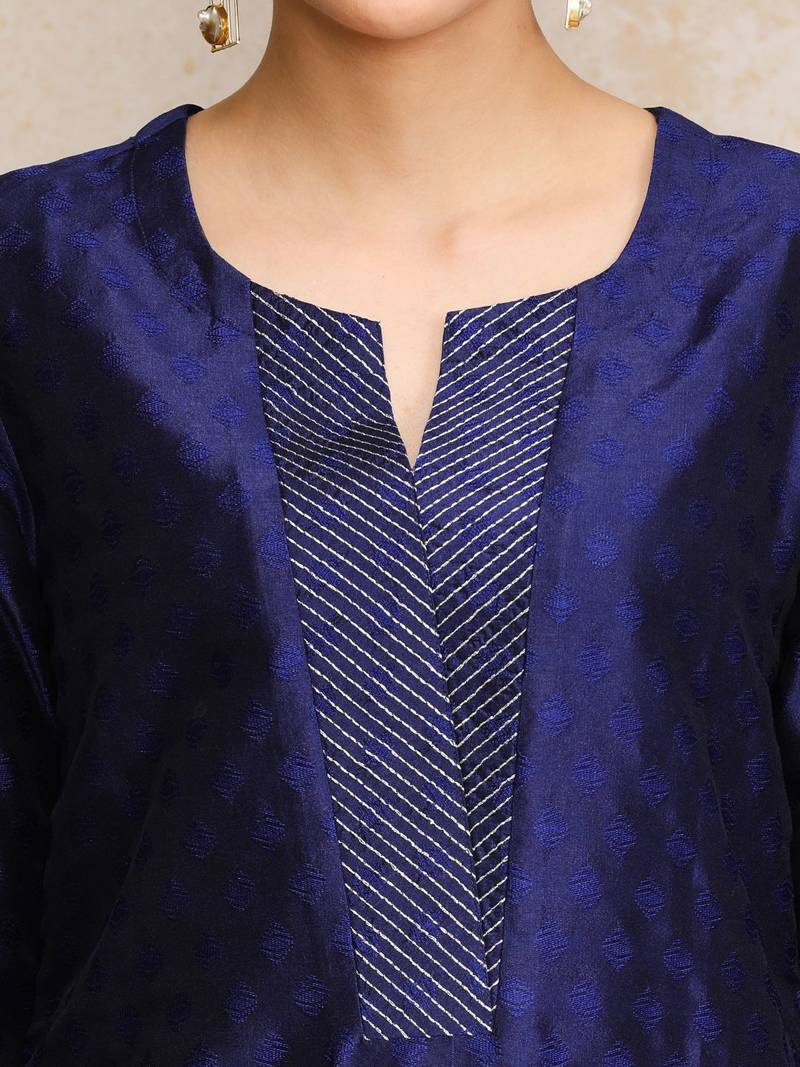 Women Regular Kurta with Trousers & With Dupatta