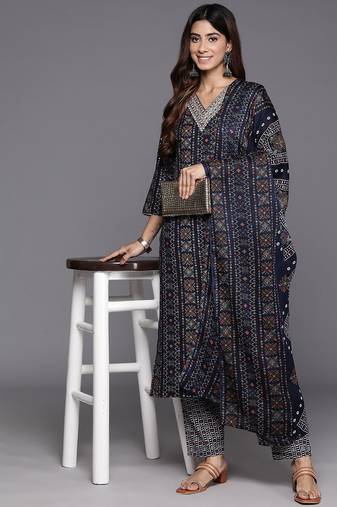 Women Ethnic Motifs Printed Regular Thread Work Kurta with Trousers & With Dupatta