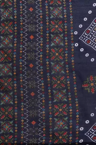 Women Ethnic Motifs Printed Regular Thread Work Kurta with Trousers & With Dupatta