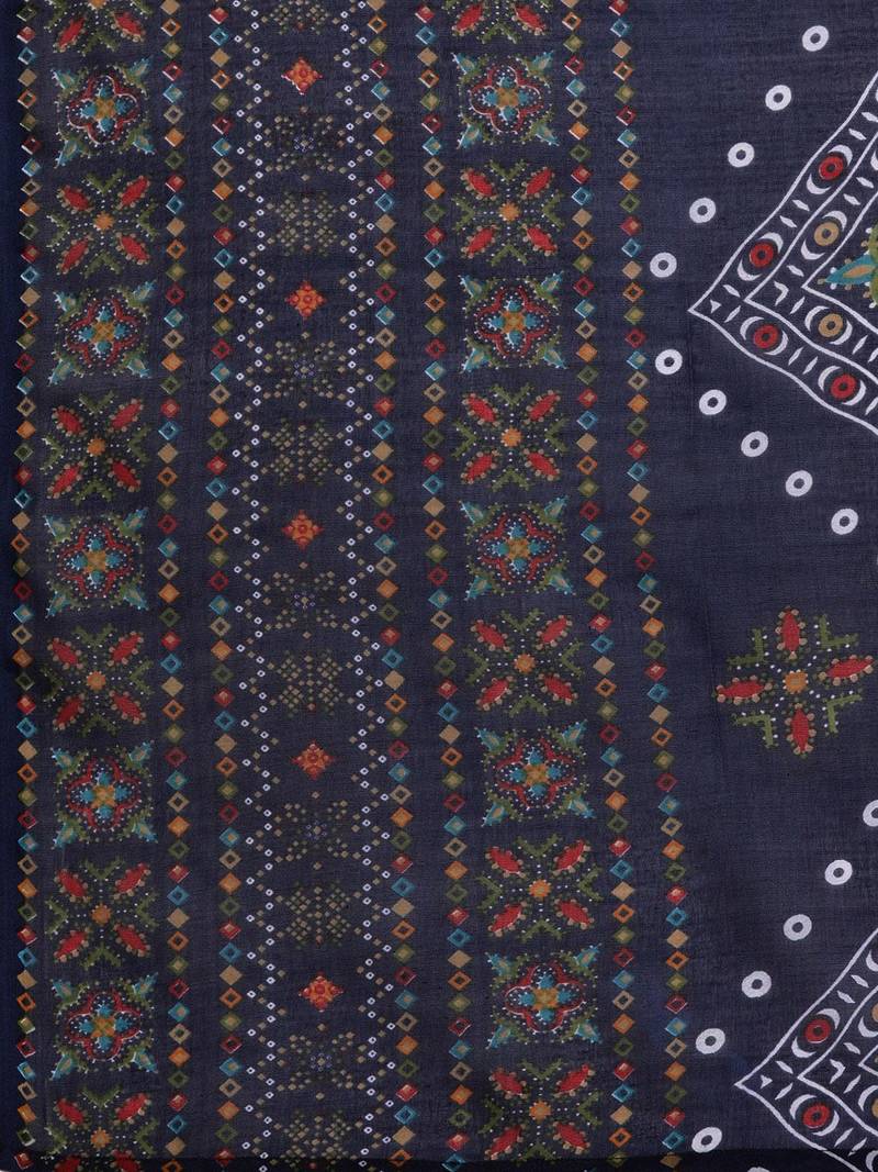 Women Ethnic Motifs Printed Regular Thread Work Kurta with Trousers & With Dupatta