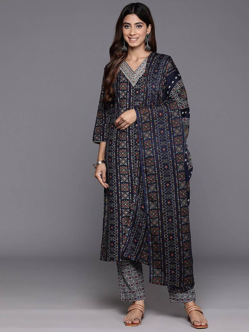Women Ethnic Motifs Printed Regular Thread Work Kurta with Trousers & With Dupatta