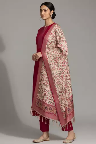 Women Ethnic Motifs Regular Kurta with Trousers & With Dupatta