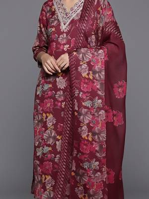 Women Floral Printed Regular Kurta with Trousers & With Dupatta 2
