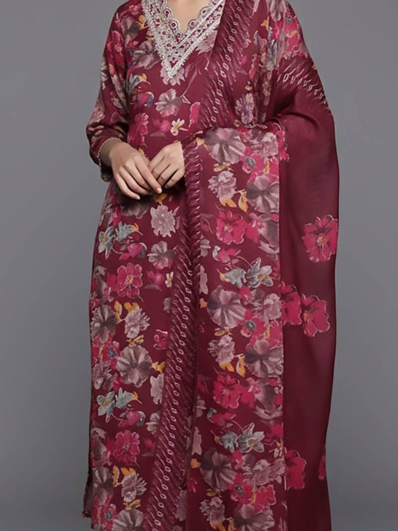Women Floral Printed Regular Kurta with Trousers & With Dupatta