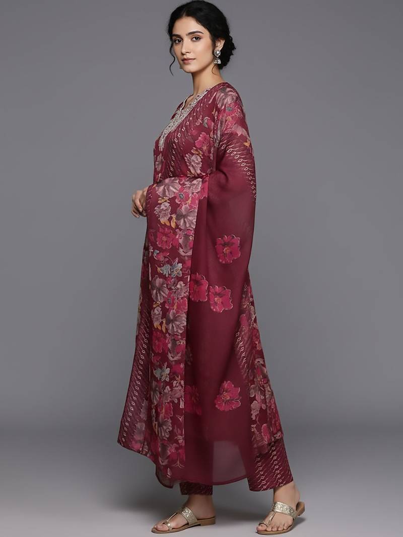 Women Floral Printed Regular Kurta with Trousers & With Dupatta