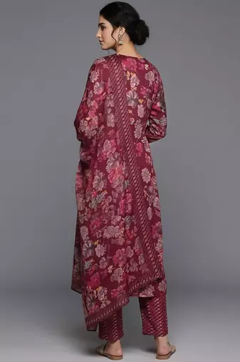 Women Floral Printed Regular Kurta with Trousers & With Dupatta