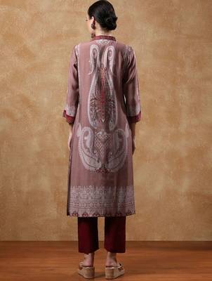 Paisley Printed Mandarin Collar Straight Kurta With Trousers 4