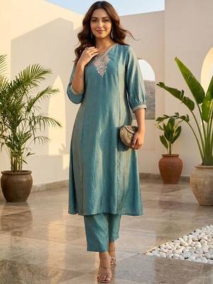 Women Yoke Design Regular Kurta with Trousers 1