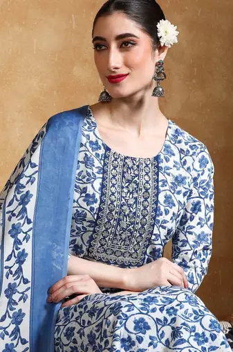 Women Floral Yoke Design Kurta with Trousers & Dupatta