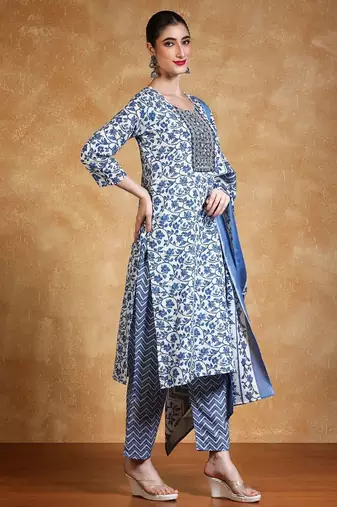 Women Floral Yoke Design Kurta with Trousers & Dupatta