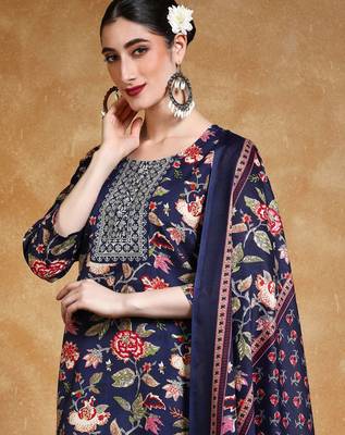 Floral Printed Thread Work Straight Kurta With Trousers & Dupatta 2