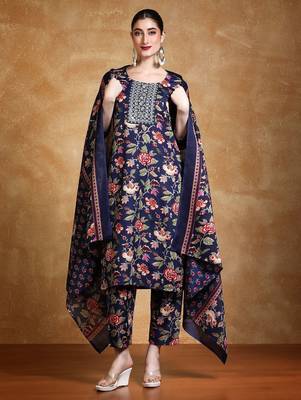 Floral Printed Thread Work Straight Kurta With Trousers & Dupatta 1