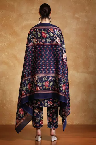 Floral Printed Thread Work Straight Kurta With Trousers & Dupatta