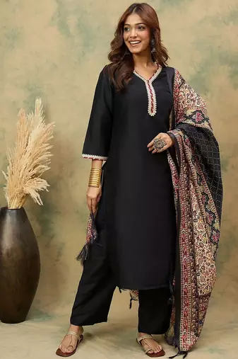 Women Solid Kurta with Trousers & Dupatta