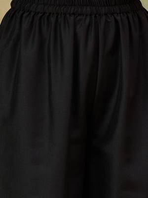 Women Solid Kurta with Trousers & Dupatta 3