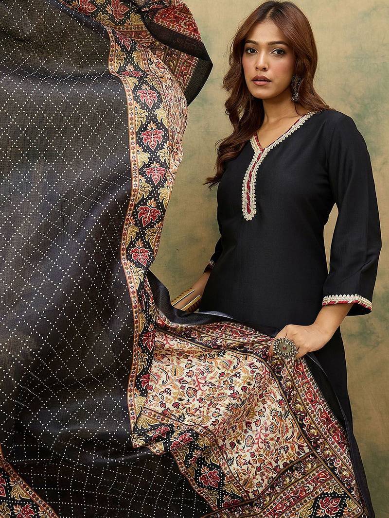Women Solid Kurta with Trousers & Dupatta