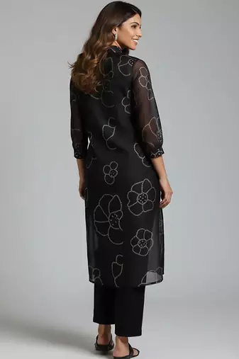 Women Floral Printed Regular Chanderi Silk Kurta with Trousers
