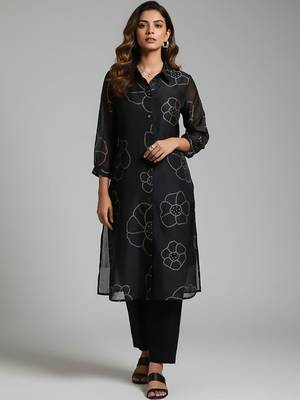 Women Floral Printed Regular Chanderi Silk Kurta with Trousers 4