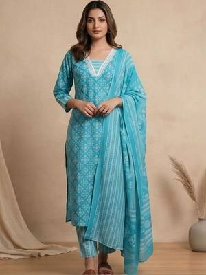 Women Ethnic Motifs Printed Regular Kurta with Trousers & With Dupatta 2