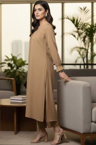Women Regular Kurta with Trousers