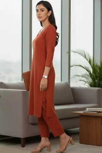 Women Ethnic Motifs Regular Kurta with Trousers & With Dupatta