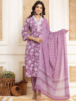 Floral Printed Regular Straight Kurta with Trouser & with Dupatta 1