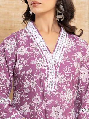 Floral Printed Regular Straight Kurta with Trouser & with Dupatta 7