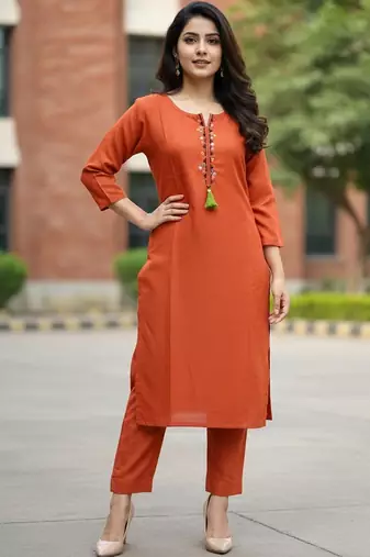 Women Ethnic Motifs Embroidered Regular Thread Work Kurta with Trousers