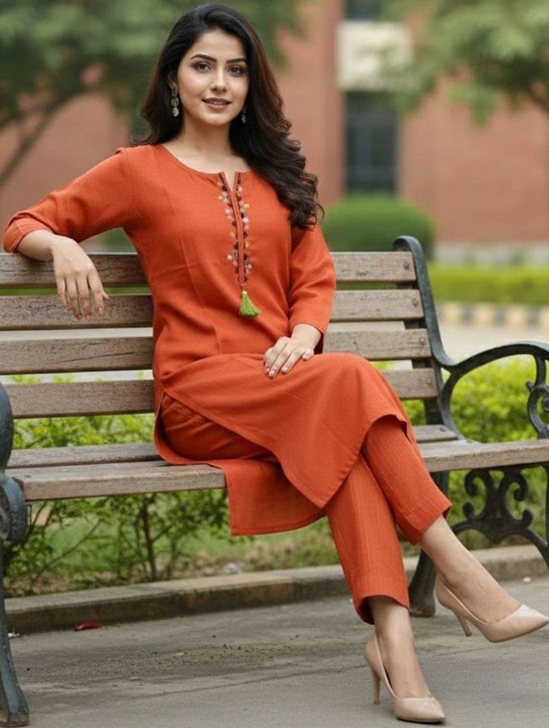 Women Ethnic Motifs Embroidered Regular Thread Work Kurta with Trousers