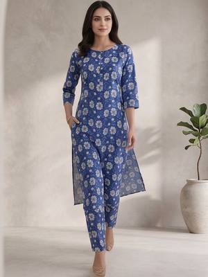 Women Floral Printed Regular Kurta with Trousers 4
