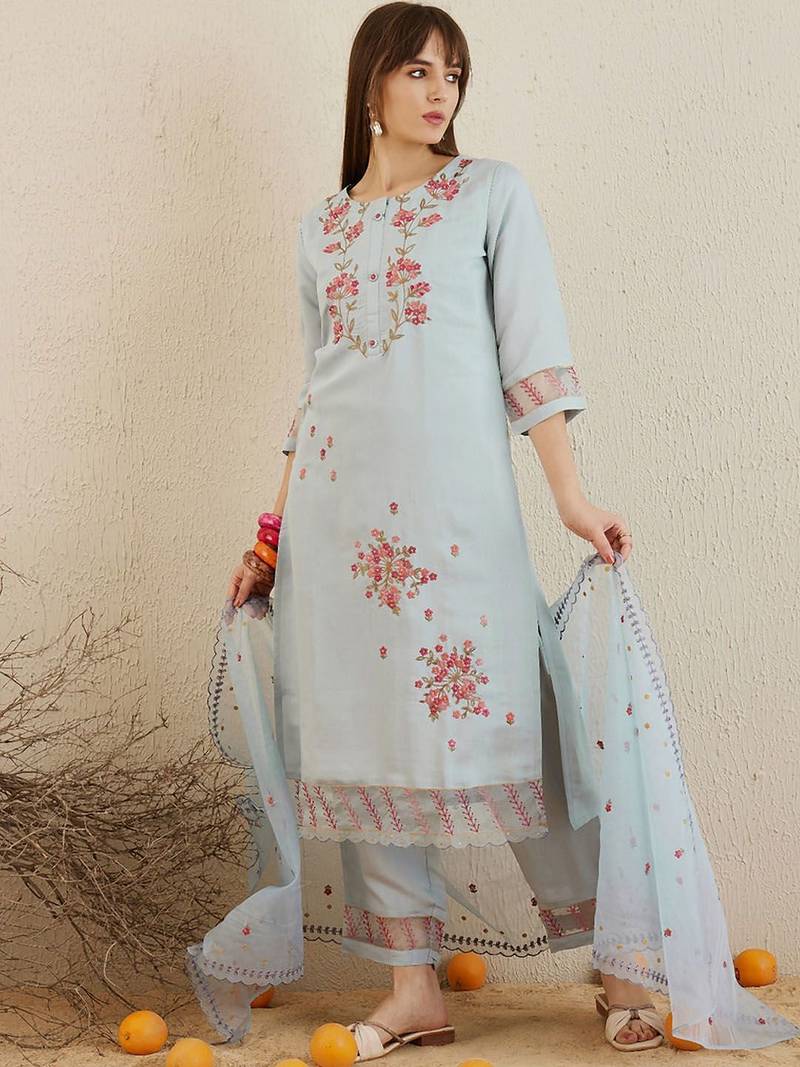Floral Embroidered Round Neck Thread Work Kurta with Trousers & With Dupatta