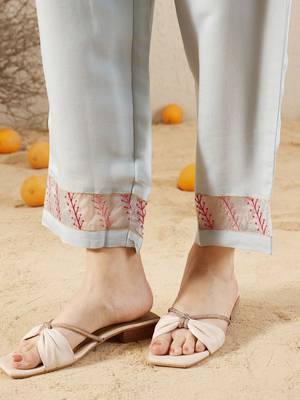 Floral Embroidered Round Neck Thread Work Kurta with Trousers & With Dupatta 7