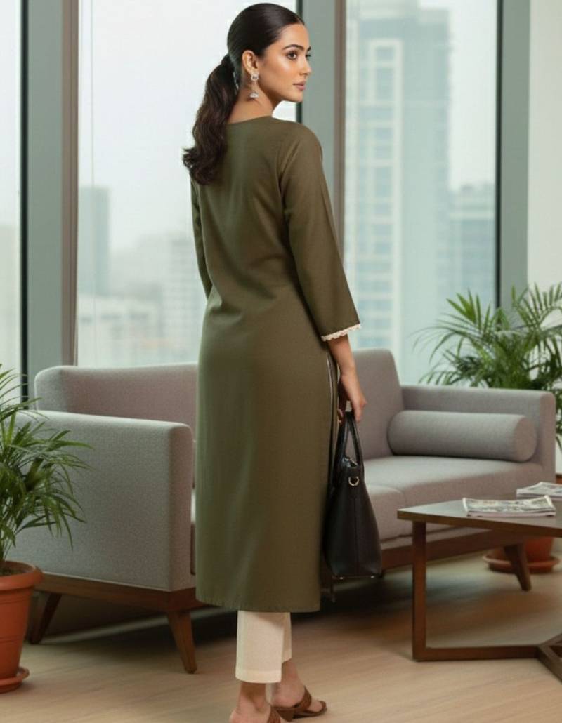 Women Regular Thread Work Kurta with Trousers