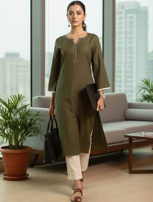 Women Regular Thread Work Kurta with Trousers 4