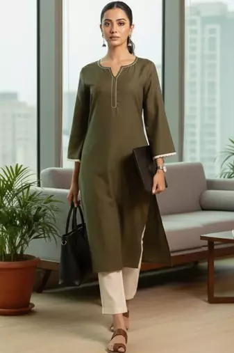 Women Regular Thread Work Kurta with Trousers