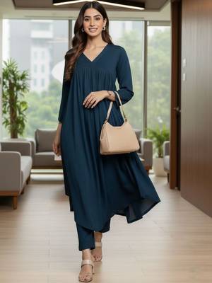 Women Empire Silk Crepe Kurta with Trousers 1