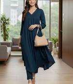 Women Empire Silk Crepe Kurta with Trousers