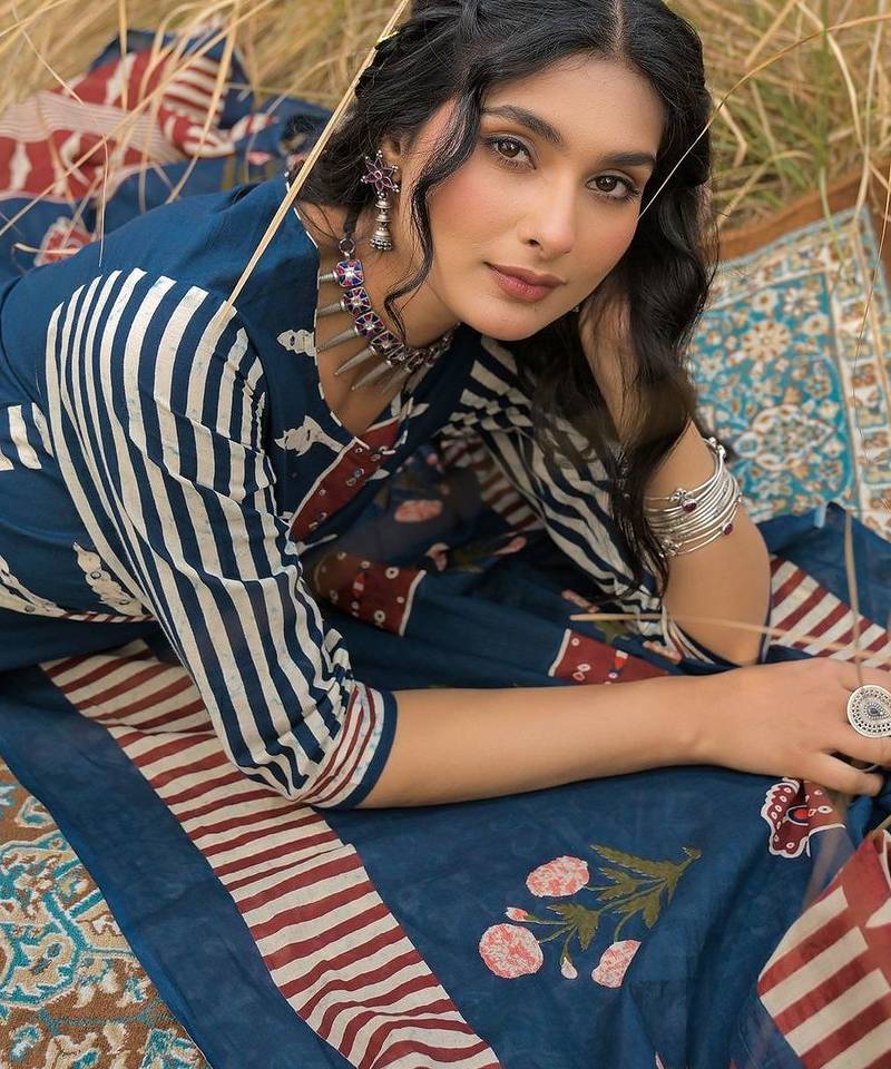 Women Ethnic Motifs Printed Regular Mirror Work Pure Cotton Kurta with Trousers & With Dupatta