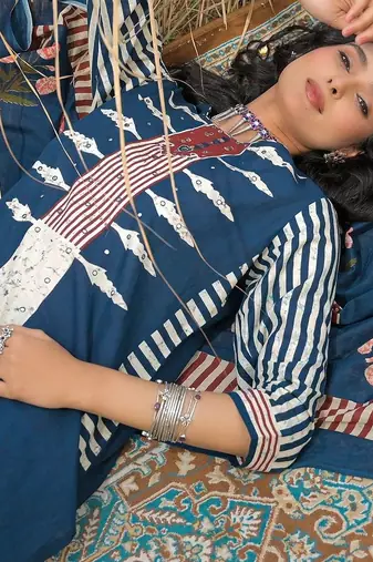 Women Ethnic Motifs Printed Regular Mirror Work Pure Cotton Kurta with Trousers & With Dupatta