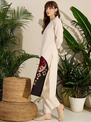 Animal Embroidered Thread Work Pure Cotton Kurta with Palazzos 4