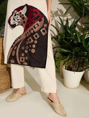 Animal Embroidered Thread Work Pure Cotton Kurta with Palazzos 7