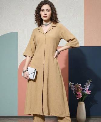 Women Regular Silk Crepe Kurta with Trousers 7