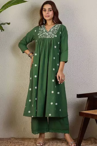 Ethnic Motifs Embroidered V-Neck Thread Work A-Line Kurta With Palazzos