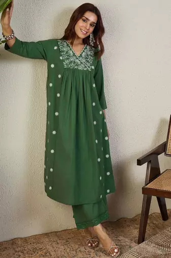Ethnic Motifs Embroidered V-Neck Thread Work A-Line Kurta With Palazzos