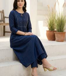 Women Empire Thread Work Liva Kurta with Trousers