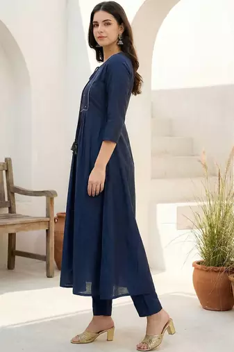 Women Empire Thread Work Liva Kurta with Trousers