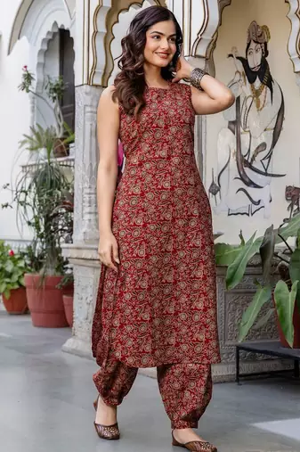 Women Ethnic Motifs Printed Regular Pure Cotton Kurta with Patiala