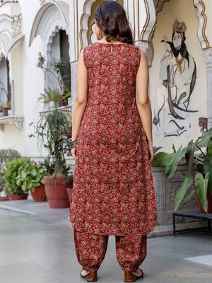 Women Ethnic Motifs Printed Regular Pure Cotton Kurta with Patiala 4