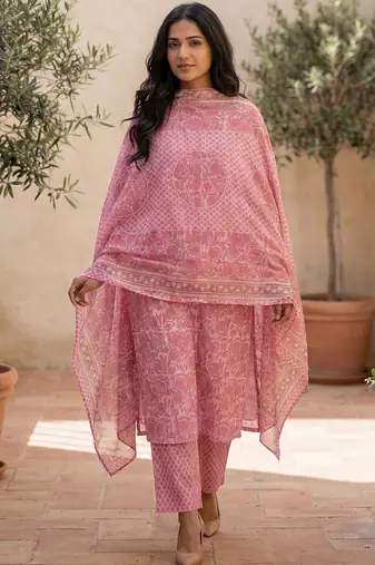 Women Floral Printed Regular Pure Cotton Kurta with Trousers & With Dupatta